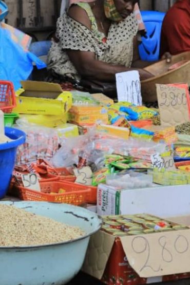 Vendeurs au marché